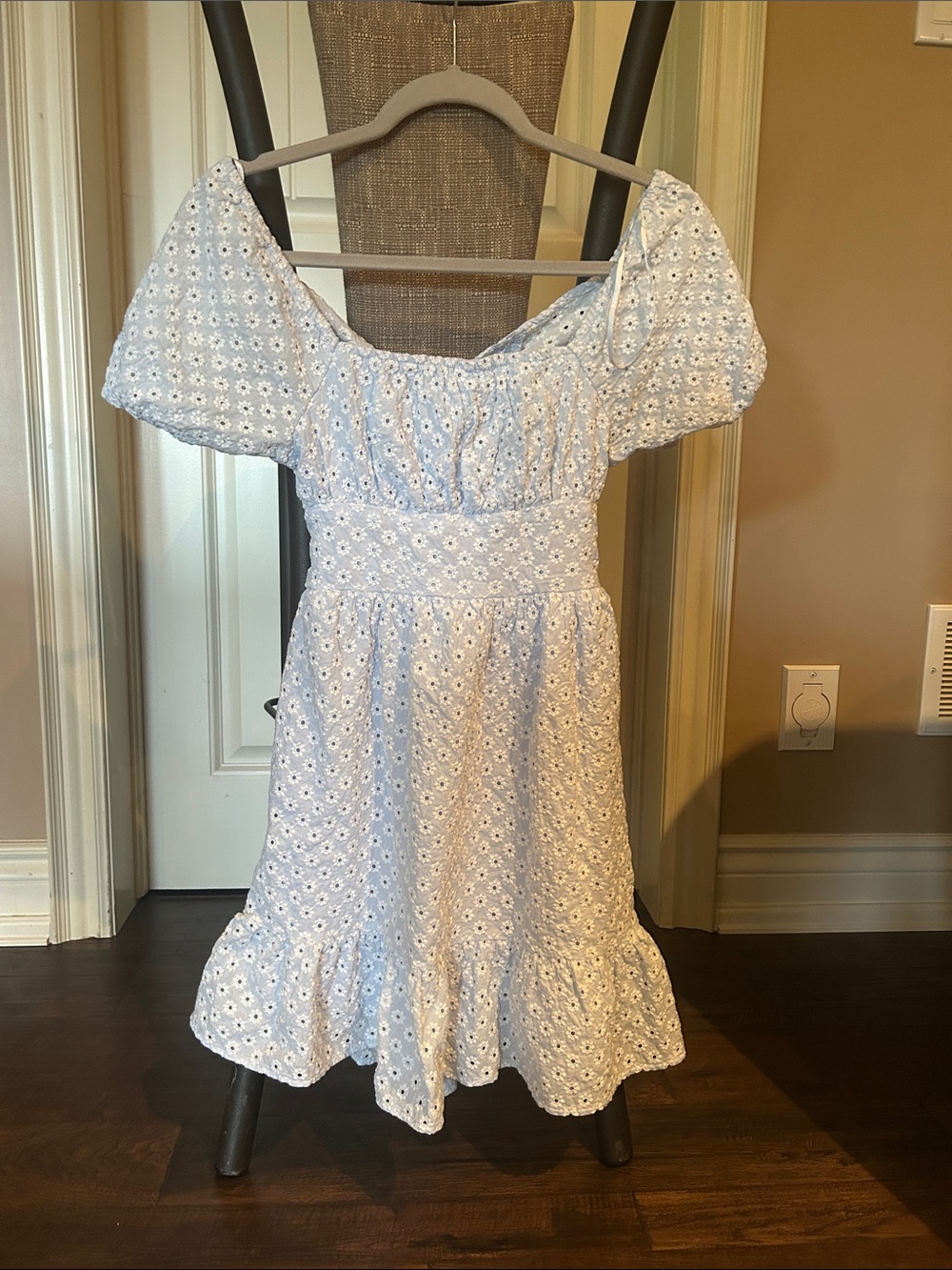 Light Blue Eyelet Puff Sleeve Midi Dress